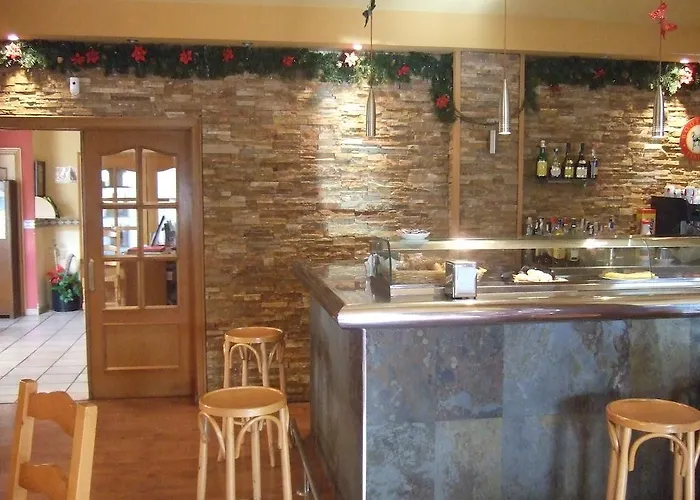 Las Acacias El Grado