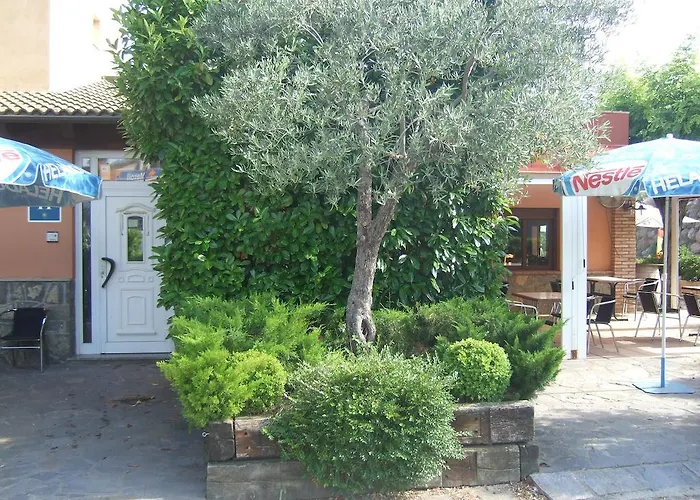 Las Acacias El Grado