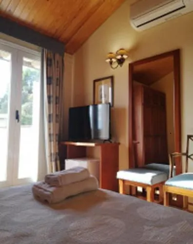 Las Acacias * El Grado